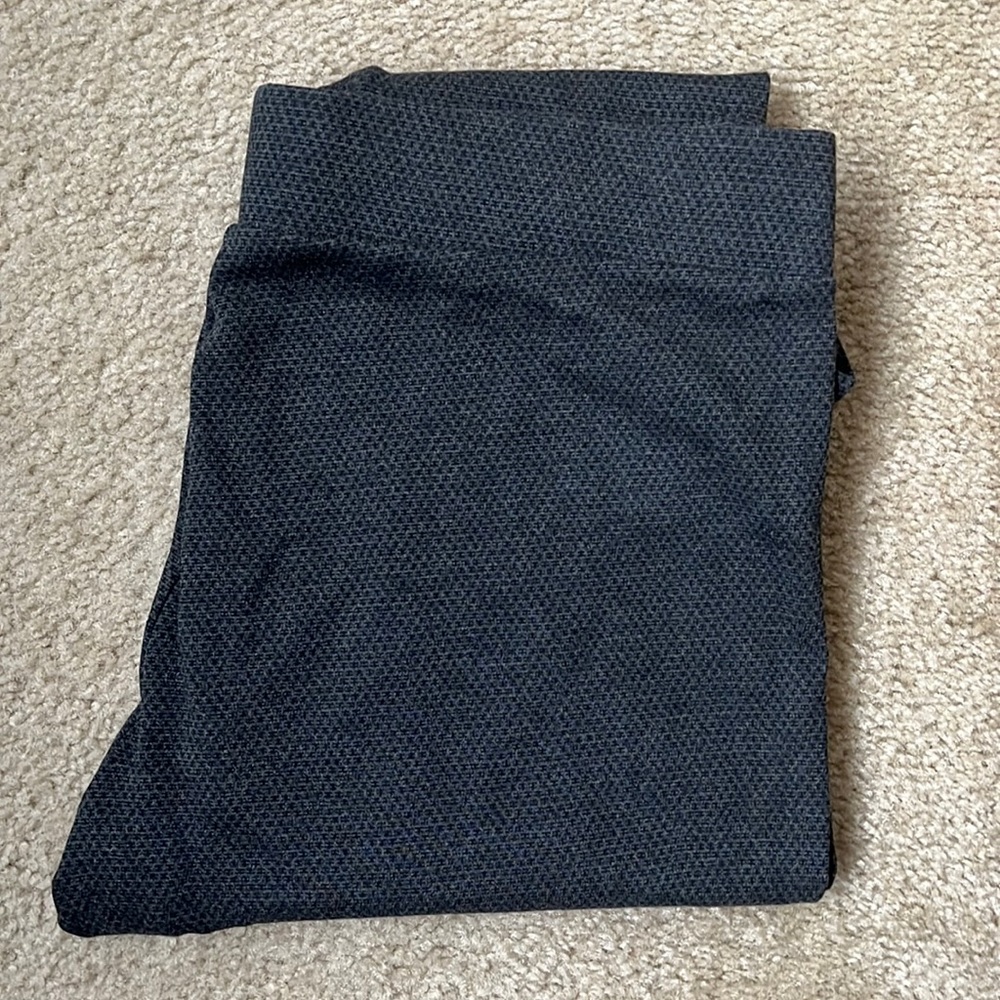Lou & Grey charcoal/black micro check leggings